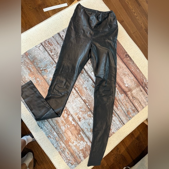 Wilfred Free Black Faux Leather Pants - Picture 1 of 3